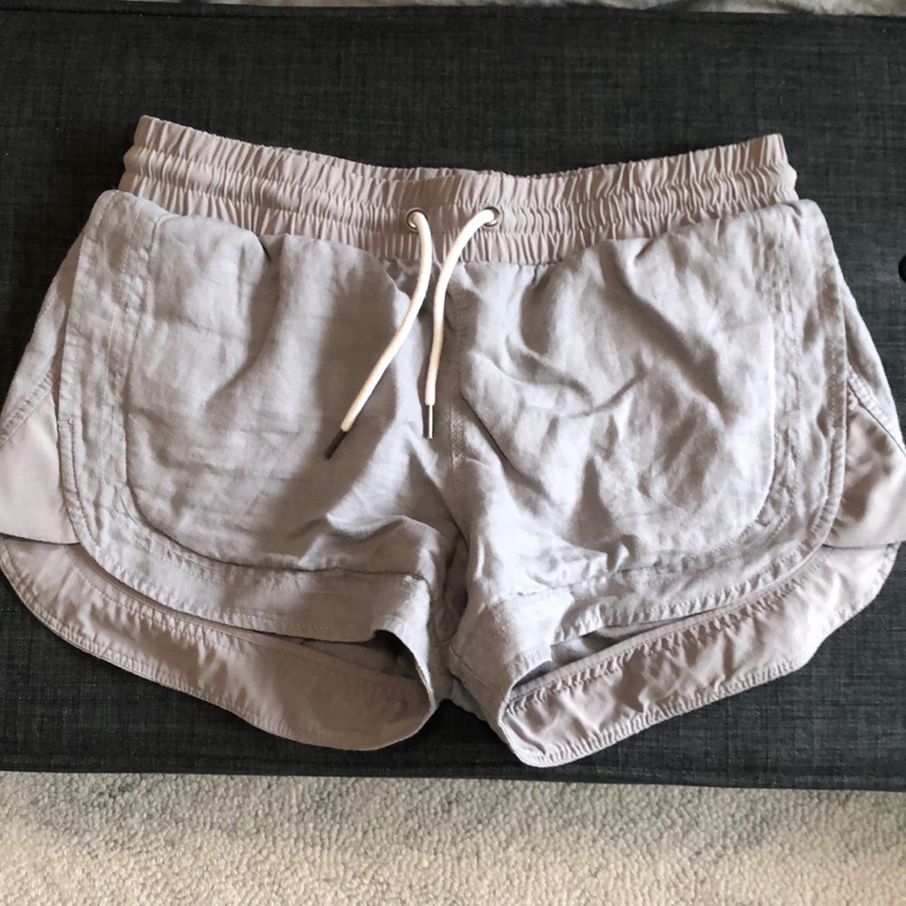 Gray Athleta shorts size 6